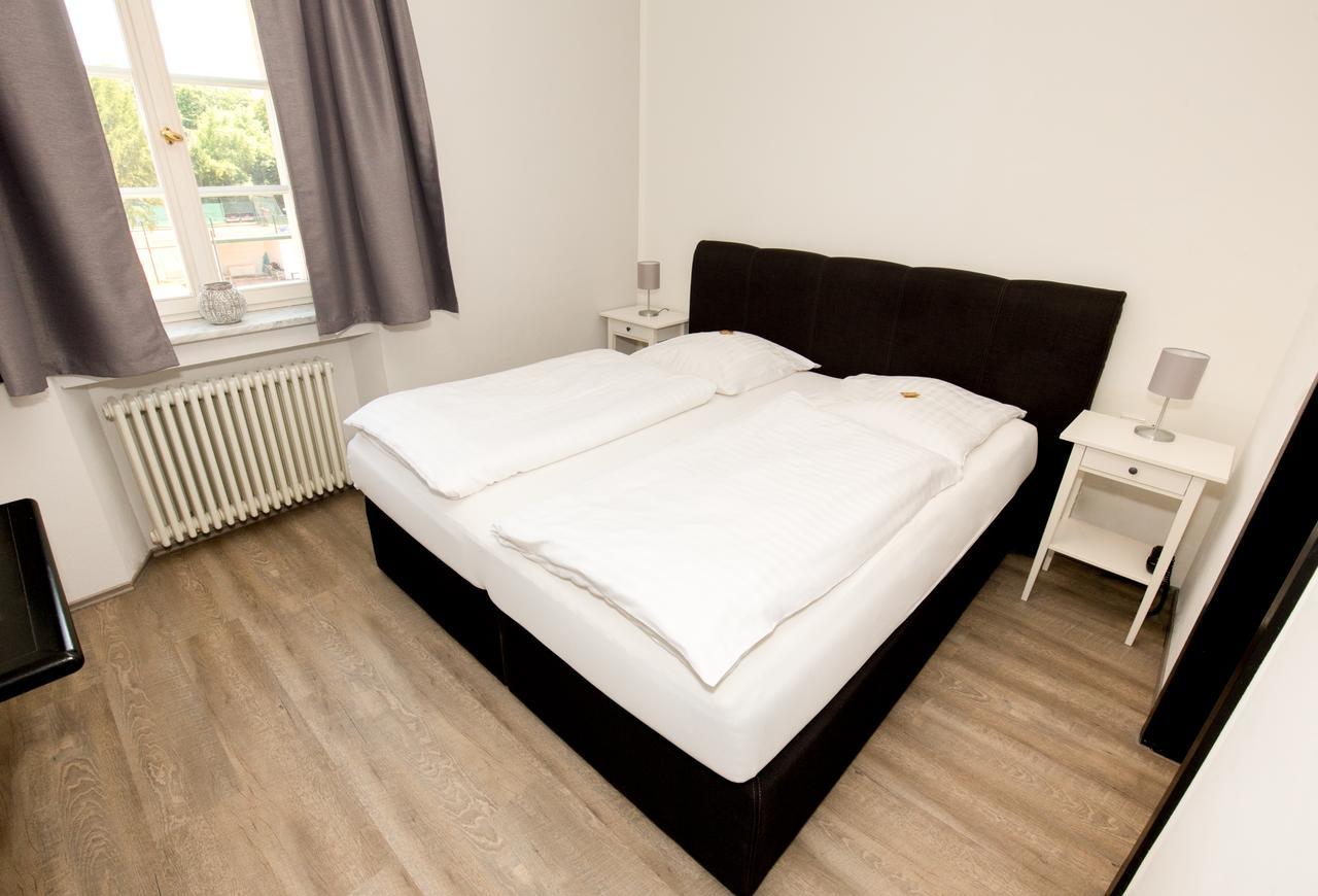 Hotel Gut Grossrotter Hof ケルン エクステリア 写真